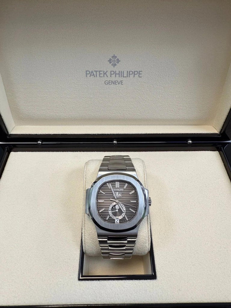Patek Philippe Nautilus Calendrier Annuel 5726/1A-001